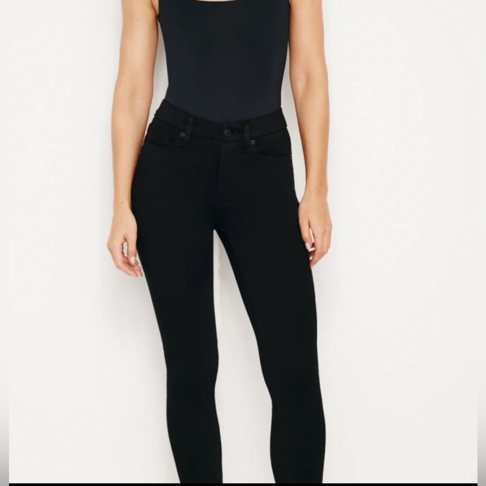 High-Rise Black Women’s Skinny Jeans